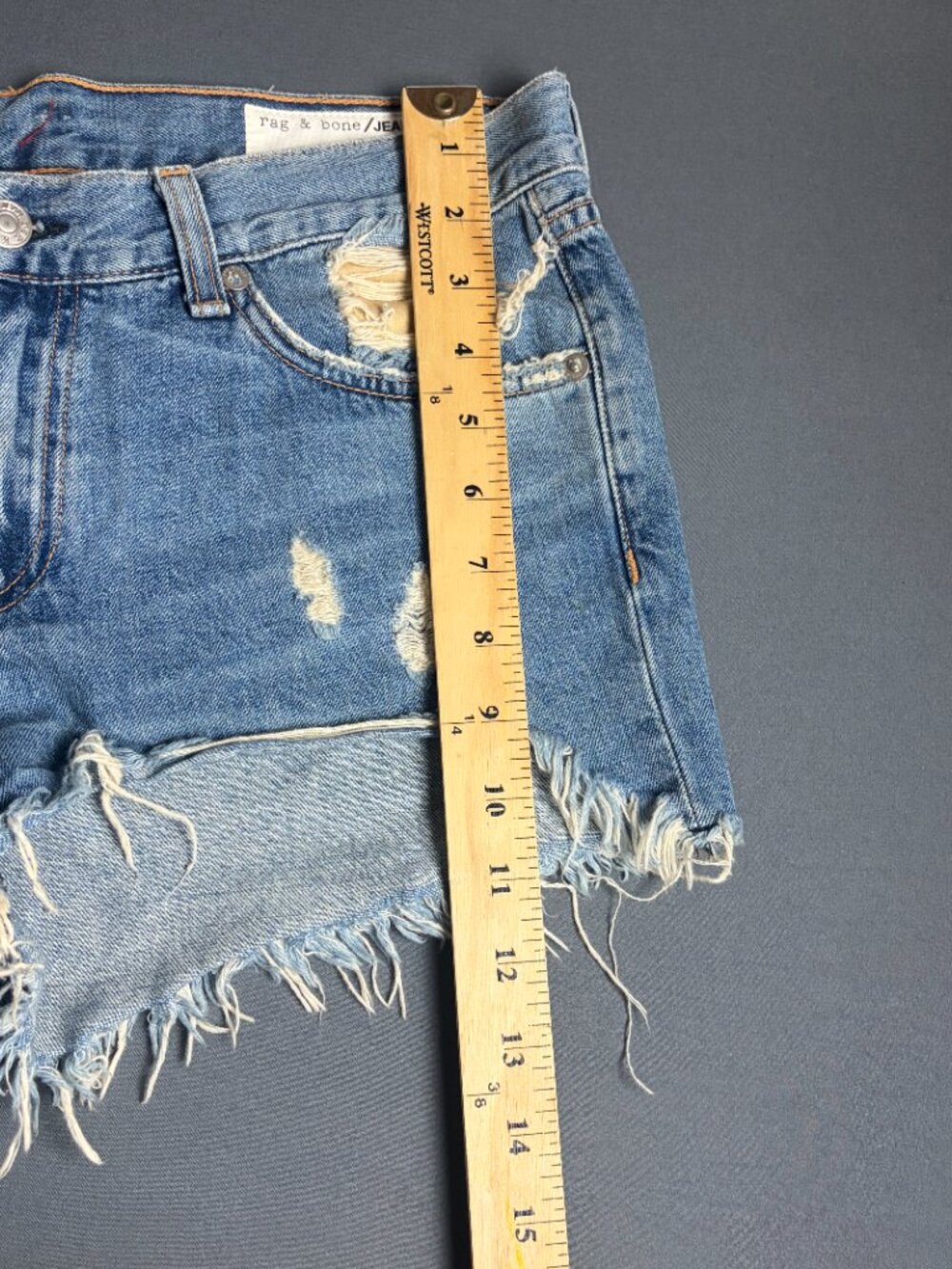 Rag and Bone Jean Shorts Size 27 Winnie Cut Off Distressed Festival Denim Cotton - Picture 6 of 8